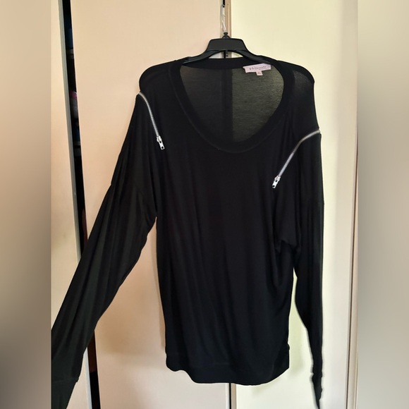 philosophy republican Clothing Tops - Philosophy Black Long Sleeve Top with Shoulder Zippers